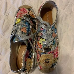 Floral glittery shoes!